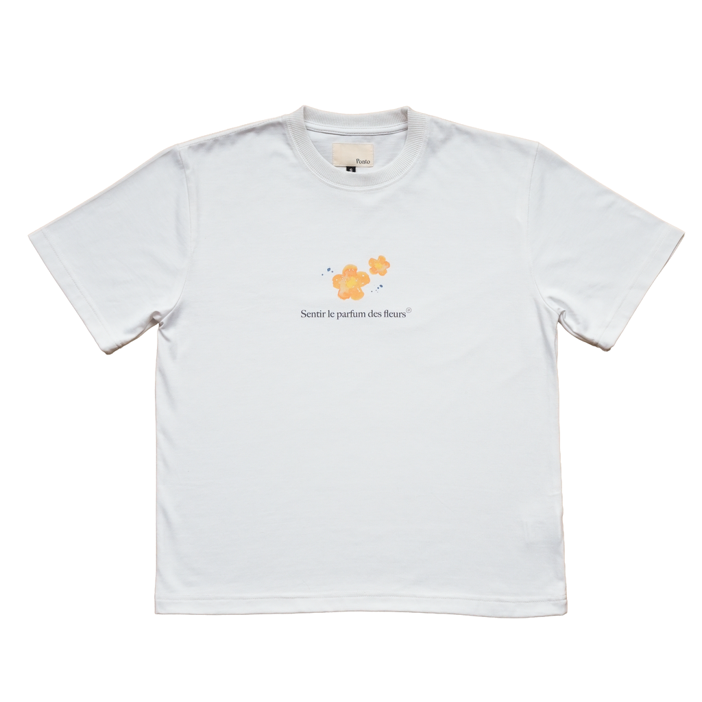 Sentir le parfaum des fleurs T-Shirt